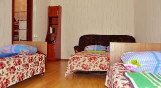 Гостиница Hostel in Orsk Орск Кровать в общем четырехместном номере для мужчин и женщин-2